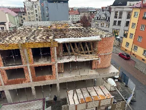 archivni_fotky_stavba_u_avalonu_0018