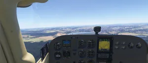 game_screens_flight_simulators_c172_flight_over_the_pilsen_0009