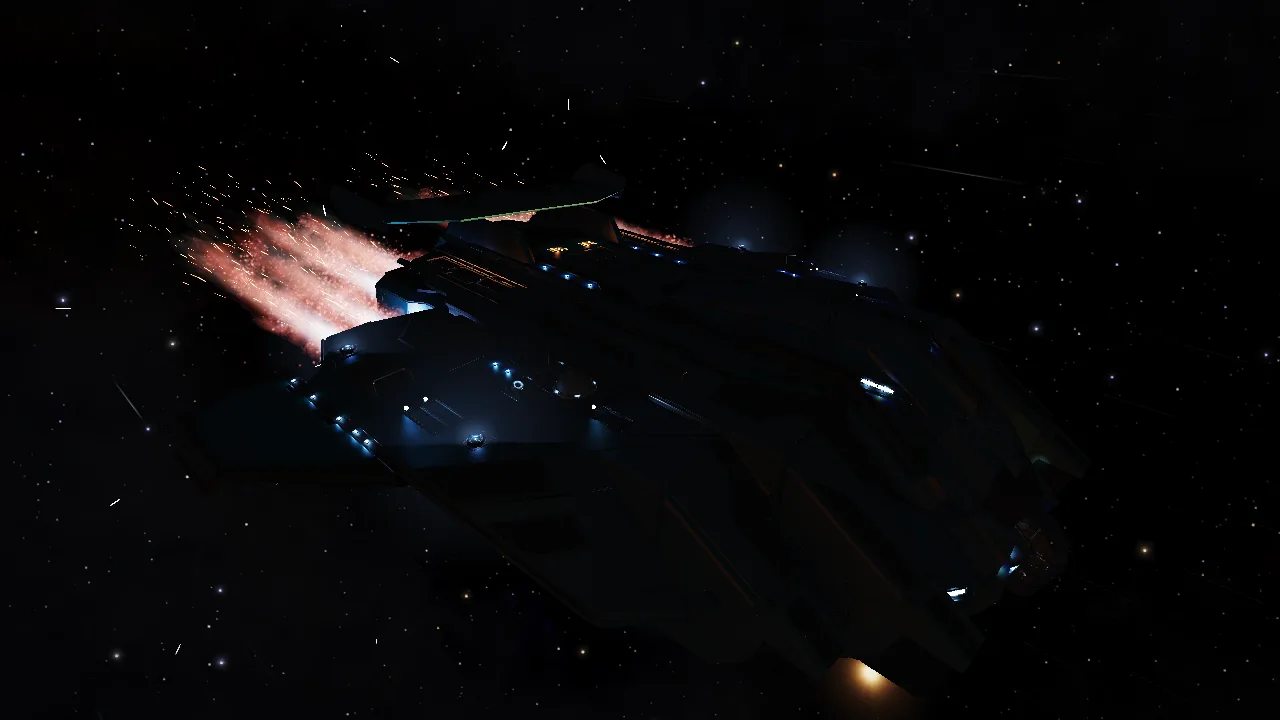 game_screens_space_sims_elite_dangerous_type_10_defender_velmi_stara_galerie_0014