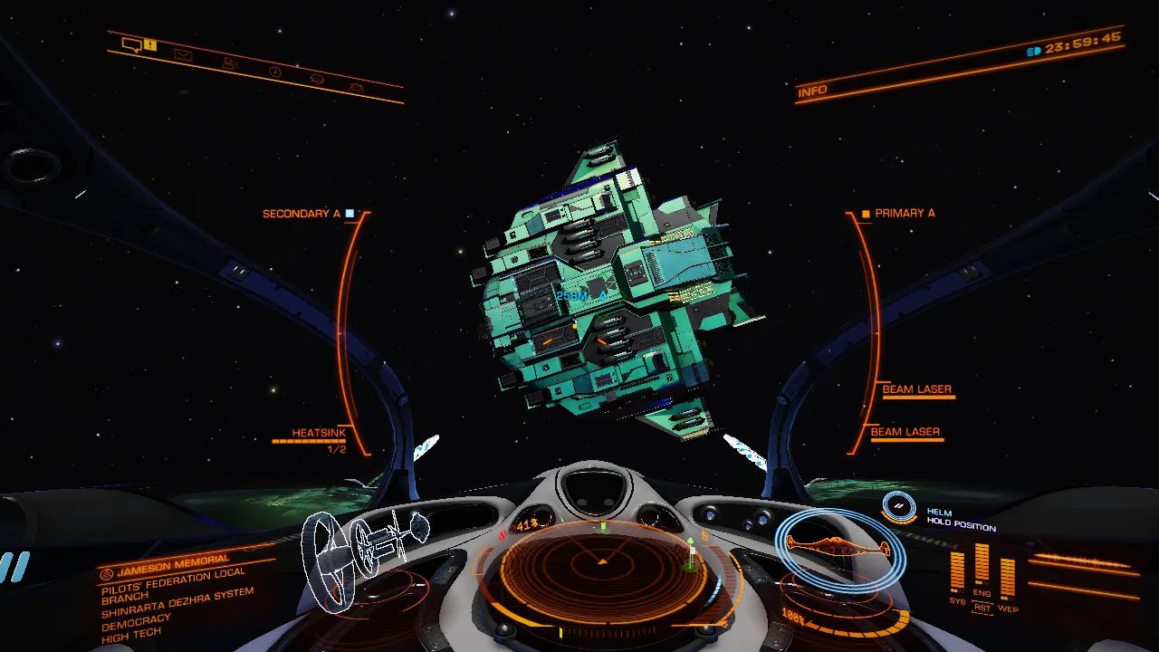 game_screens_space_sims_elite_dangerous_type_10_defender_velmi_stara_galerie_0021