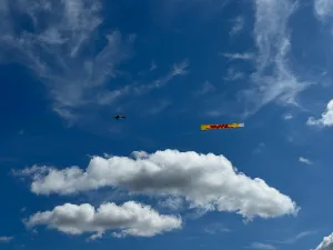 moje_konicky_letani_zachyceni_banneru_dhl_0024